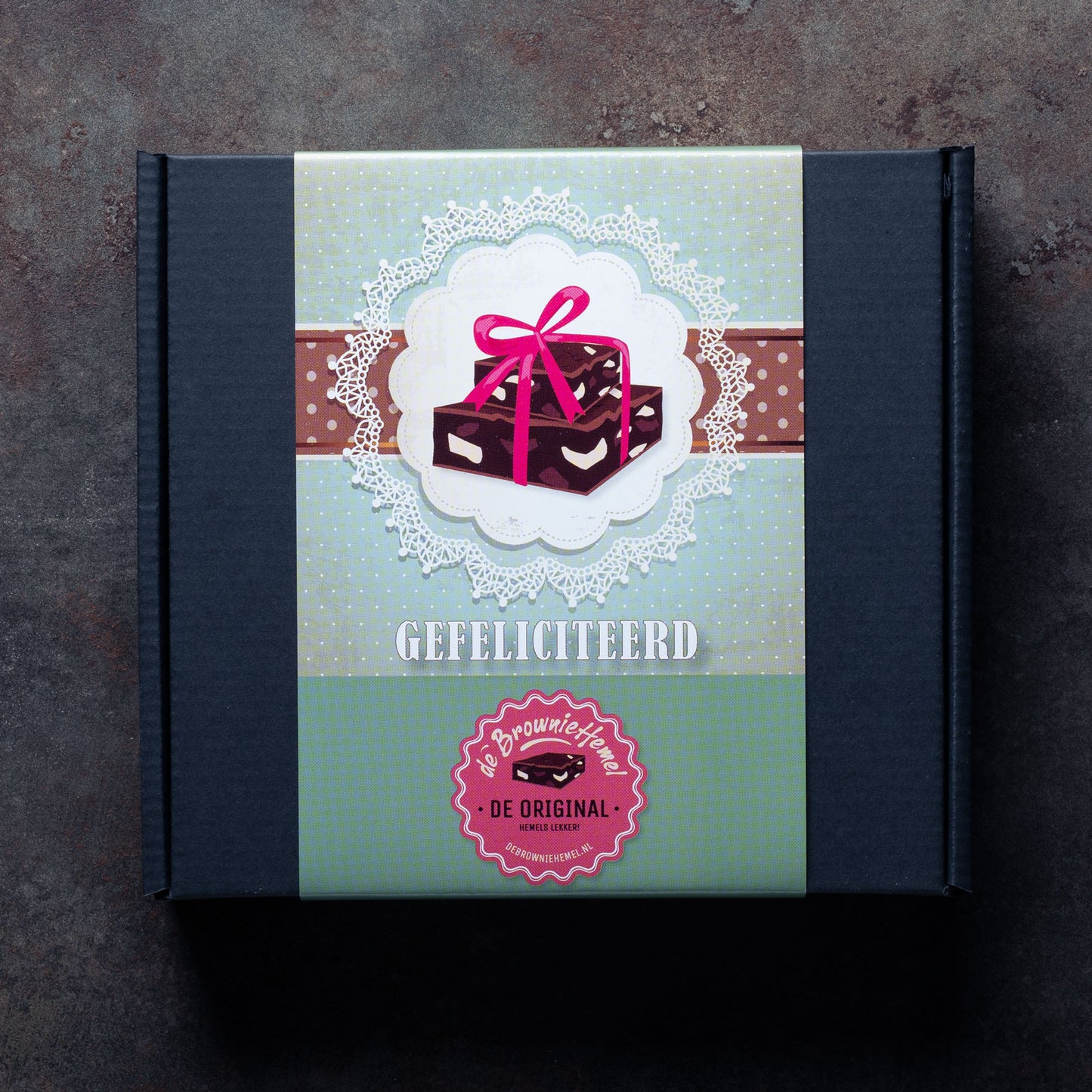De Gefeliciteerd / Verjaardag giftbox. 4 Brownies van de Browniehemel om cadeau te geven.