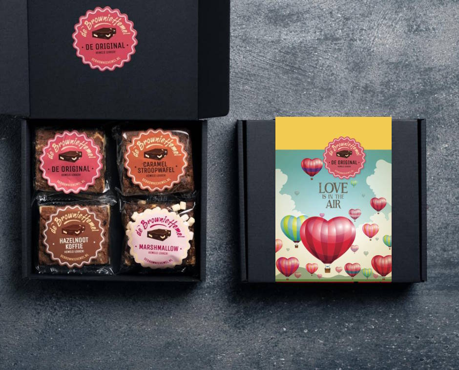 De 'Love is in the air' Liefde giftbox van De Browniehemel. 4 Brownies om cadeau te geven.