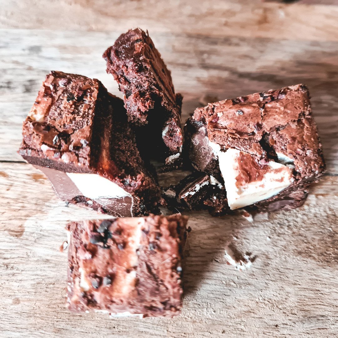 Hemelse brownies van De Browniehemel met grote stukken (h)eerlijke chocola