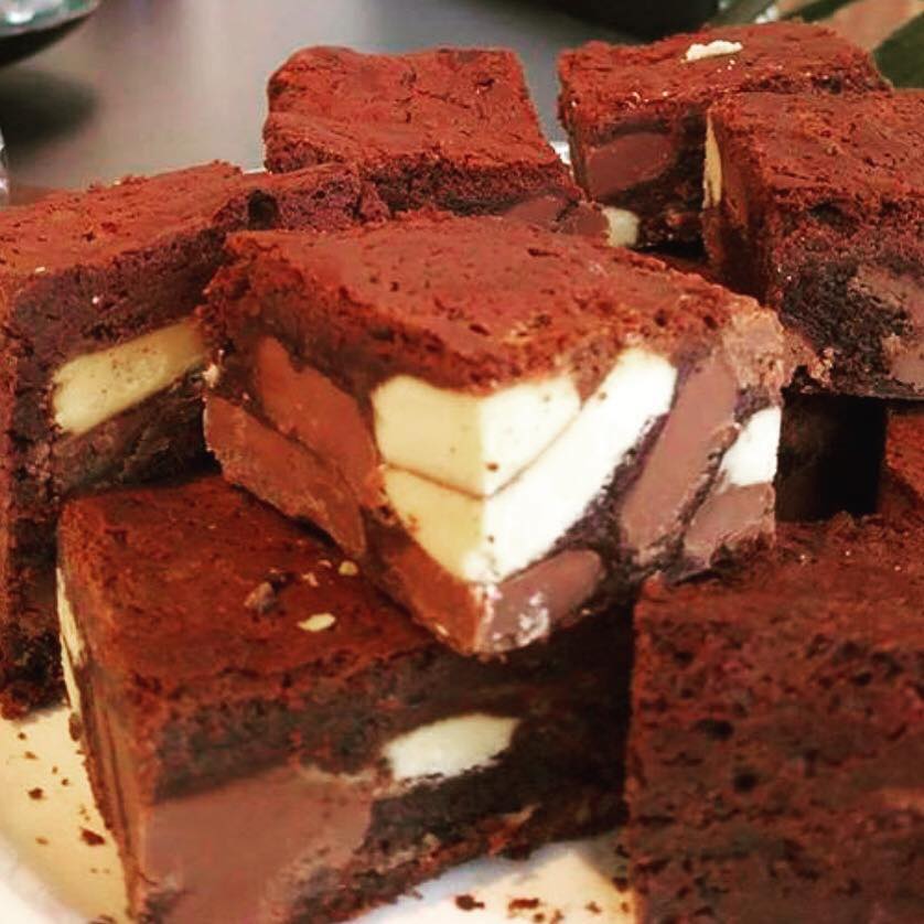 De Hemelse Brownie van De Browniehemel met grote stukken (h)eerlijke chocola